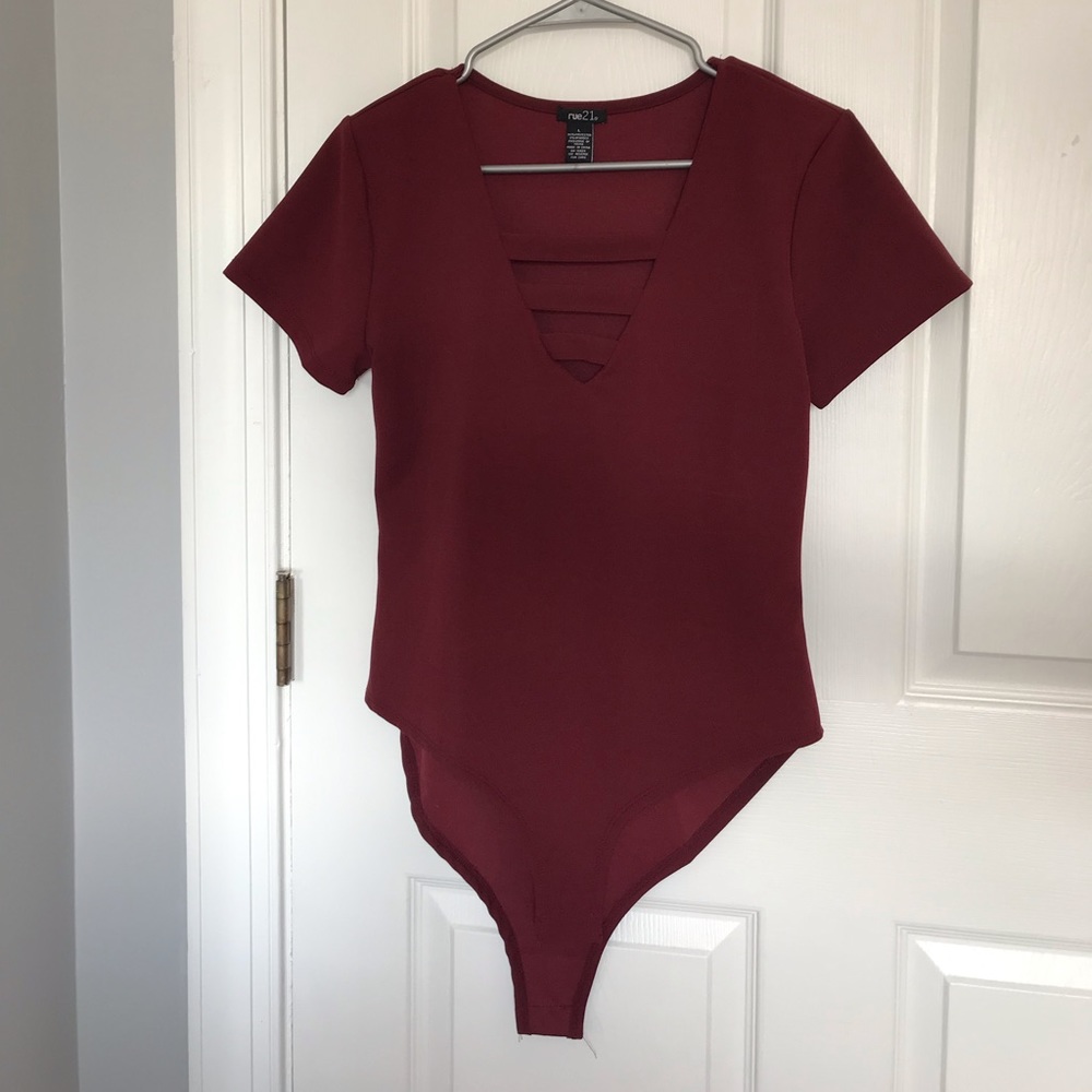 Rue 21 maroon bodysuit